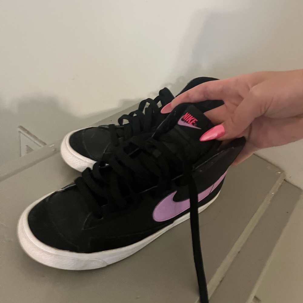 Nike Black and Pink Low-Top Sneakers